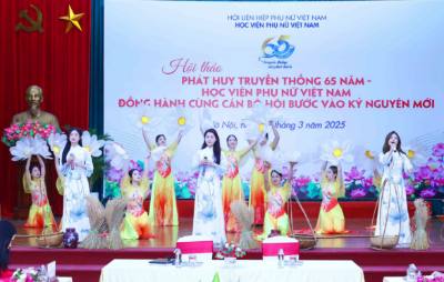 Tiết mục nghệ thuật chào mừng hội thảo. Ảnh: Phương Hoa - TTXVN