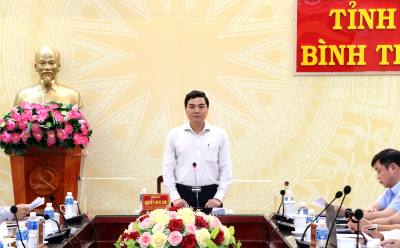 Bí thư Tỉnh ủy Nguyễn Hoài Anh phát biểu tại cuộc họp. Ảnh: Hồng Hiếu- TTXVN