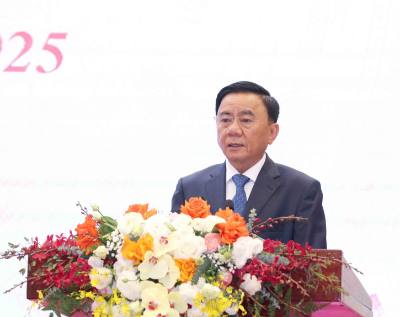 Đồng chí Trần Cẩm Tú, Ủy viên Bộ Chính trị, Thường trực Ban Bí thư phát biểu khai mạc hội thảo. Ảnh: Phương Hoa – TTXVN