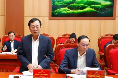 Ông Bùi Văn Quang, Chủ tịch UBND tỉnh Phú Thọ phát biểu tại cuộc làm việc với đoàn kiểm tra. Ảnh: TTXVN