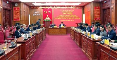 Đoàn kiểm tra số 1925 của Bộ Chính trị làm việc với Ban Thường vụ Tỉnh ủy Quảng Bình. Ảnh: TTXVN phát