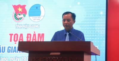 Anh Trương Minh Hoàng, Phó Bí thư Thường trực Tỉnh đoàn, Chủ tịch Ủy ban Hội Liên hiệp thanh niên Việt Nam tỉnh phát biểu. Ảnh: Hồng Thái - TTXVN