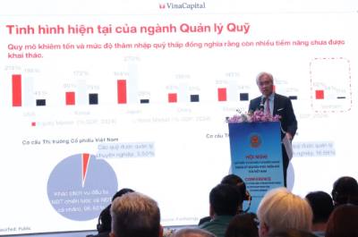 Ông Don Lam, Tổng Giám đốc kiêm Cổ đông sáng lập của Tập đoàn VinaCapital, chia sẻ tại Hội nghị. Ảnh: Hứa Chung-TTXVN