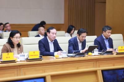 Các đại biểu dự Hội nghị Thủ tướng Chính phủ với các bộ, ngành, cơ quan đại diện Việt Nam ở nước ngoài, hiệp hội, doanh nghiệp về thương mại quốc tế. Ảnh: Dương Giang-TTXVN