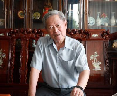 Ông Nguyễn Thành Quang, nguyên Bí thư Tỉnh ủy Phú Yên trả lời phỏng vấn TTXVN. Ảnh: Xuân Triệu - TTXVN
