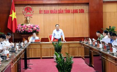 Chủ tịch UBND tỉnh Lạng Sơn Hồ Tiến Thiệu yêu cầu, các địa phương đẩy nhanh tiến độ giải phóng mặt bằng các khu, cụm công nghiệp. Ảnh: Văn Đạt - TTXVN