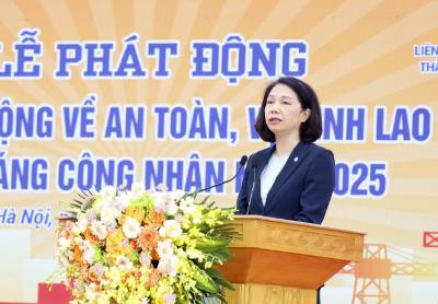 Lãnh đạo thành phố Hà Nội phát biểu tại buổi lễ. Ảnh: Minh Nghĩa - TTXVN
