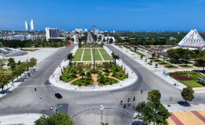 Một góc Trung tâm thành phố Phan Rang - Tháp Chàm trước khi sắp xếp đơn vị hành chính mới. Ảnh: Công Thử - TTXVN
