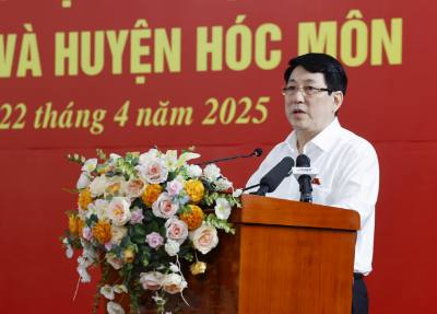 Chủ tịch nước Lương Cường tiếp xúc cử tri các huyện Củ Chi và Hóc Môn trước Kỳ họp thứ chín, Quốc hội khoá XV. Ảnh: Lâm Khánh – TTXVN