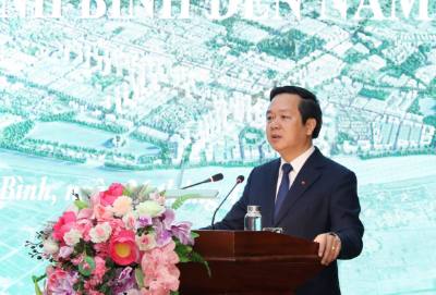 Chủ tịch UBND tỉnh Ninh Bình Phạm Quang Ngọc phát biểu tại hội nghị. Ảnh: Đức Phương - TTXVN