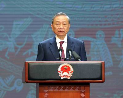 Đồng chí Tô Lâm, Tổng Bí thư Ban Chấp hành Trung ương Đảng Cộng sản Việt Nam có bài viết với nhan đề “Nước Việt Nam là một, dân tộc Việt Nam là một”. Ảnh: Lâm Khánh - TTXVN