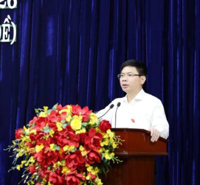 Bí thư Tỉnh ủy, Chủ tịch UBND tỉnh Hà Nam Trương Quốc Huy phát biểu tại kỳ họp. Ảnh: Thanh Tuấn - TTXVN