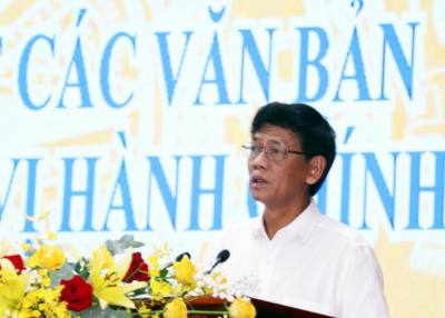 Ông Lâm Văn Mẫn, Ủy viên Trung ương đảng, Bí thư Tỉnh ủy Sóc Trăng, phát biểu chỉ đạo tại hội nghị. Ảnh: Trung Hiếu-TTXVN