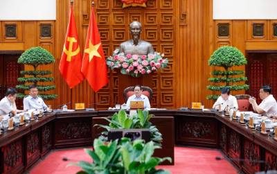 Thủ tướng Phạm Minh Chính chủ trì họp Thường trực Chính phủ về Dự thảo nghị quyết phát triển kinh tế tư nhân. Ảnh: Dương Giang-TTXVN 