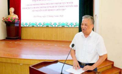 Đại biểu tham luận tại tọa đàm. Ảnh: Minh Thu - TTXVN