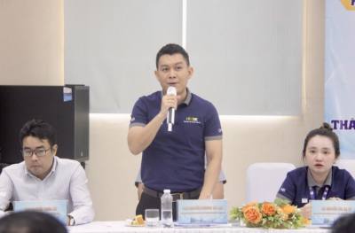 Ông Nguyễn Phương Tài Lộc, Trưởng bộ phận nhân sự, Công ty cổ phần chăn nuôi CP Việt Nam phát biểu tại tọa đàm. Ảnh: TTXVN phát