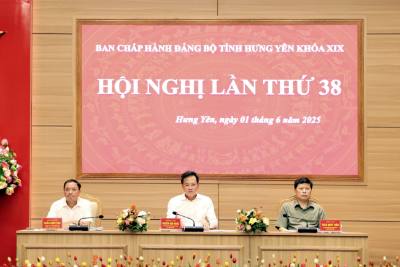 Các đại biểu chủ trì hội nghị. Ảnh: TTXVN phát