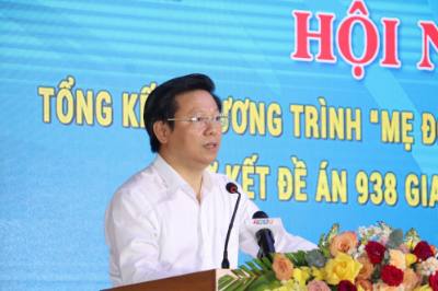 Phó Bí thư Thường trực Tỉnh ủy Bến Tre Trần Thanh Lâm cho rằng, chương trình “Mẹ đỡ đầu” đã trở thành một trong những điểm sáng tiêu biểu của các cấp hội phụ nữ. Ảnh: CHương Đài - TTXVN