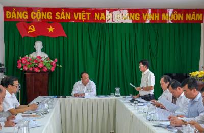 Đại biểu góp ý dự thảo Báo cáo chính trị trình Đại hội đại biểu Đảng bộ thành phố Cần Thơ lần thứ XV, nhiệm kỳ 2025 - 2030 tại cuộc họp. Ảnh: Thanh Liêm - TTXVN