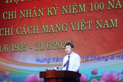 Ông Trần Quốc Toản, Phó Bí thư thường trực, Chủ tịch HĐND tỉnh Hưng Yên phát biểu. Ảnh: Mạnh Khánh-TTXVN