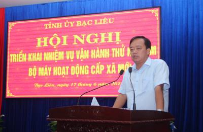 Phó Bí thư Thường trực Tỉnh ủy Bạc Liêu Huỳnh Quốc Việt phát biểu chỉ đạo tại hội nghị. Ảnh: Chanh Đa-TTXVN