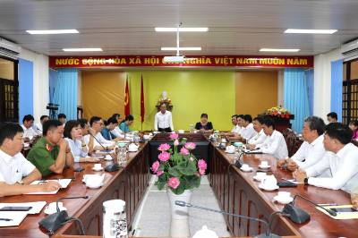UBND thành phố Trà Vinh triển khai vận hành thử nghiệm Trung tâm phục vụ hành chính công phường Trà Vinh. Ảnh: Thanh Hòa - TTXVN