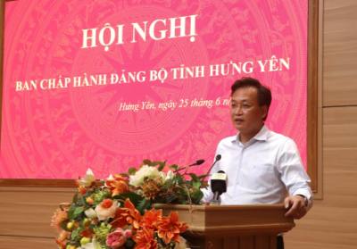 Bí thư Tỉnh ủy Hưng Yên Nguyễn Hữu Nghĩa phát biểu tại Hội nghị. Ảnh: Đinh Văn Nhiều-TTXVN