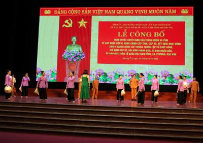 Tổng duyệt các tiết mục văn nghệ biểu diễn tại Lễ công bố diễn ra vào sáng 30/6. Ảnh: Tá Chuyên - TTXVN