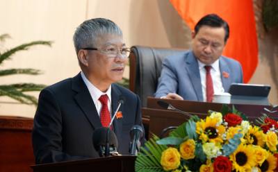 Chủ tịch HĐND thành phố Đà Nẵng Nguyễn Đức Dũng phát biểu tại Kỳ họp. Ảnh: Quốc Dũng - TTXVN