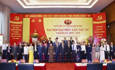 Chủ tịch Quốc hội Trần Thanh Mẫn với đại biểu dự Đại hội. Ảnh: Doãn Tấn - TTXVN