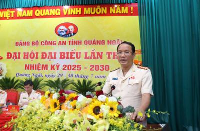 Đại tá Hồ Song Ân, Uỷ viên Ban Thường vụ Tỉnh ủy, Giám đốc Công an tỉnh được chỉ định giữ chức vụ Bí thư Đảng ủy Công an tỉnh Quảng Ngãi, nhiệm kỳ 2025 – 2030. Ảnh: Phạm Cường-TTXVN