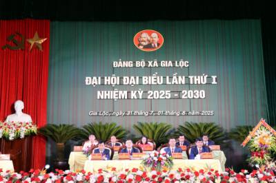 Đoàn chủ tịch điều hành Đại hội. Ảnh: Mạnh Tú - TTXVN