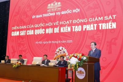Chủ tịch Quốc hội Trần Thanh Mẫn phát biểu khai mạc và chỉ đạo Diễn đàn. Ảnh: Doãn Tấn - TTXVN