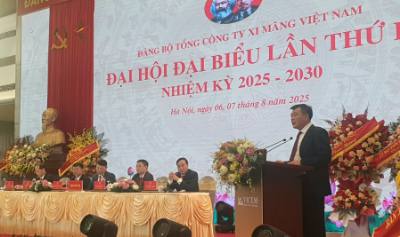 Đồng chí Nguyễn Đức Phong, Phó Bí thư Đảng ủy Chính phủ phát biểu chỉ đạo Đại hội. Ảnh: Chu Thanh Vân - TTXVN