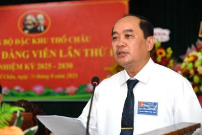 Đại tá Nguyễn Văn Ngành, Ủy viên Ban Thường vụ Tỉnh ủy, Chỉ huy trưởng Bộ Chỉ huy quân sự tỉnh An Giang phát biểu chỉ đạo Đại hội. Ảnh: TTXVN phát