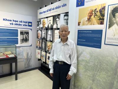 Giáo sư, Tiến sĩ Khoa học, Anh hùng đa dạng sinh học ASEAN, Chủ tịch Hội đồng Cây Di sản Việt Nam Đặng Huy Huỳnh đề xuất Nhà nước cần có chính sách đãi ngộ thỏa đáng đối với những trí thức có đóng góp hiệu quả vào sự nghiệp xây dựng đất nước. Ảnh: Diệu Thúy - TTXVN