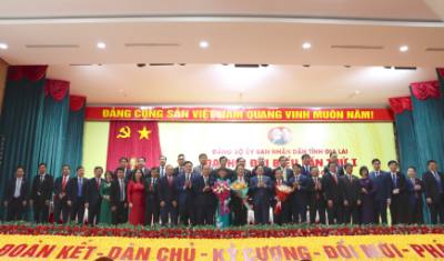 Ra mắt Ban Chấp hành Đảng bộ UBND tỉnh Gia Lai nhiệm kỳ 2025-2030. Ảnh: Sỹ Thắng-TTXVN