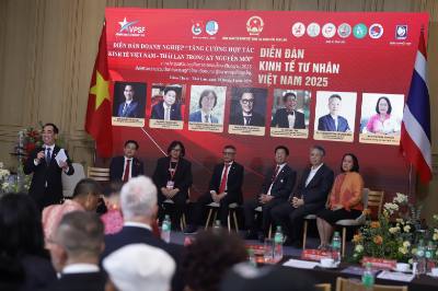 Diễn đàn doanh nghiệp Việt Nam - Thái Lan 2025 với chủ đề “Tăng cường hợp tác kinh tế Việt Nam – Thái Lan trong kỷ nguyên mới”. Ảnh: Phạm Hải – P/v TTXVN tại Thái Lan