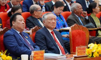 Phó Thủ tướng Thường trực Chính phủ Nguyễn Hoà Bình (thứ hai, từ trái sang) dự Đại hội. Ảnh: Lê Phước Ngọc - TTXVN      