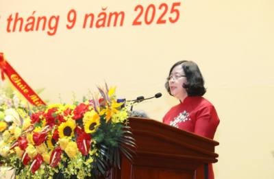 Ủy viên Bộ Chính trị, Bí thư Thành ủy Hà Nội Bùi Thị Minh Hoài phát biểu chỉ đạo Đại hội. Ảnh: Anh Tuấn – TTXVN