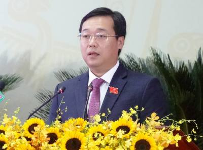 Đồng chí Lê Quốc Phong, Bí thư Tỉnh ủy tỉnh Đồng Tháp nhiệm kỳ 2020-2025, phát biểu tại Đại hội. Ảnh: Hữu Chí - TTXVN
