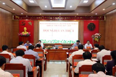 Quang cảnh hội nghị lần thứ nhất Ban Chấp hành Đảng bộ tỉnh Khánh Hòa nhiệm kỳ 2025 - 2030. Ảnh: Công Thử - TTXVN