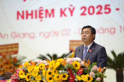  Ủy viên BCH Trung ương Đảng, Bí thư Tỉnh ủy An Giang Nguyễn Tiến Hải phát biểu bế mạc Đại hội. Ảnh: Văn Sĩ - TTXVN