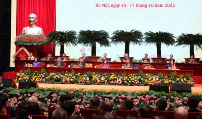 Đoàn Chủ tịch điều hành Đại hội. Ảnh: Văn Điệp – TTXVN