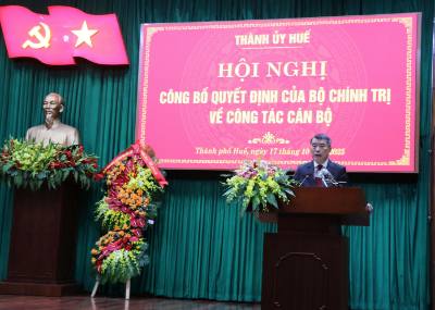 Ủy viên Bộ Chính trị, Bí thư Trung ương Đảng, Trưởng ban Tổ chức Trung ương Lê Minh Hưng phát biểu. Ảnh: Nguyên Lý-TTXVN