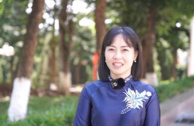 Phó Trưởng ban Tuyên giáo và Dân vận Tỉnh ủy Lai Châu Đào Thị Thanh Nhàn góp ý vào dự thảo các văn kiện trình Đại hội XIV của Đảng. Ảnh: Việt Dũng - TTXVN