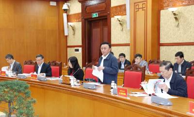 Đồng chí Trần Cẩm Tú, Uỷ viên Bộ Chính trị, Thường trực Ban Bí thư, Trưởng Tiểu ban phát biểu chỉ đạo. Ảnh: Phương Hoa - TTXVN