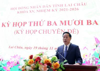 Tân Chủ tịch UBND tỉnh Lai Châu Hà Quang Trung phát biểu nhận nhiệm vụ. Ảnh: Quý Trung – TTXVN