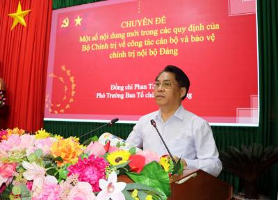 Phó Trưởng ban Tổ chức Trung ương Phan Thăng An phát biểu tại hội nghị. Ảnh: Phạm Minh Tuấn-TTXVN
