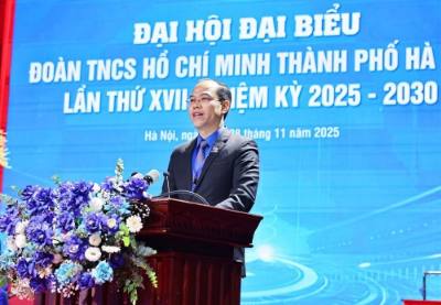 Đồng chí Nguyễn Tiến Hưng, Phó Chủ tịch Ủy ban MTTQ Việt Nam thành phố, Bí thư Thành Đoàn Hà Nội khóa XVI, tái cử làm Bí thư Thành Đoàn Hà Nội khóa XVII phát biểu. Ảnh: Minh Đức – TTXVN